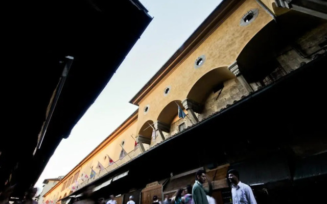 Ponte Vecchio Balcony