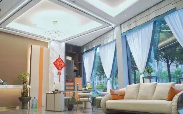 Qujing Qihui Intelligent Hotel (Qiqu Dreams Great World Branch)