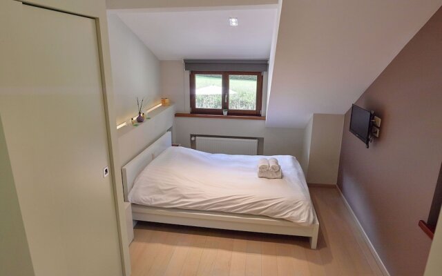 Attractive Holiday Home in Spa with Swimming Pool