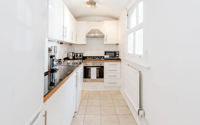 Earls Court Road Apartments