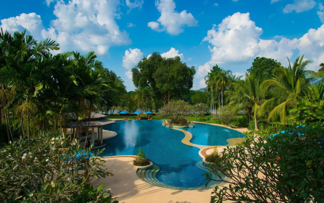 Dheva Mantra Resort