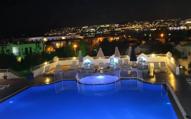 Tenda Hotel