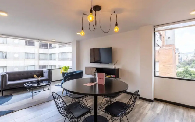 w Spectacular 2BR in Cabrera