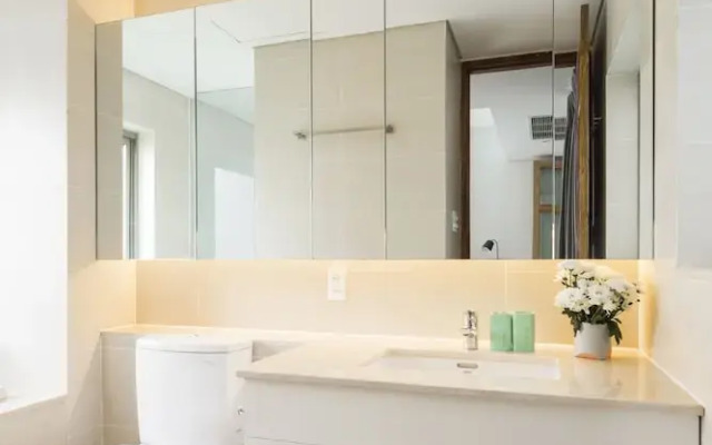 The Tropical Residence Serviced Homestay