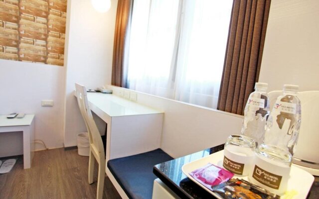Yes Hotel
