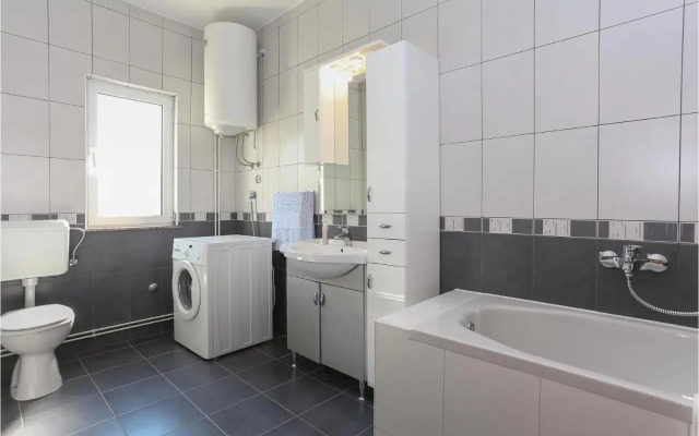 Three-Bedroom Holiday Home in Kastel Stafilic