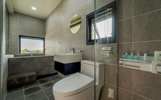 Daejeong Secret Pool Villa