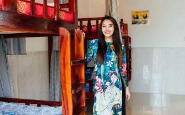 D Homestay