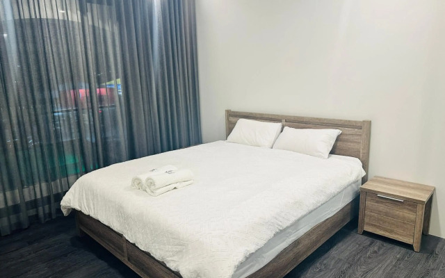 City Edge Dandenong Apartment Hotel