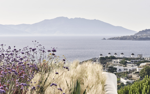 Myconian Korali Relais & Chateaux Hotel