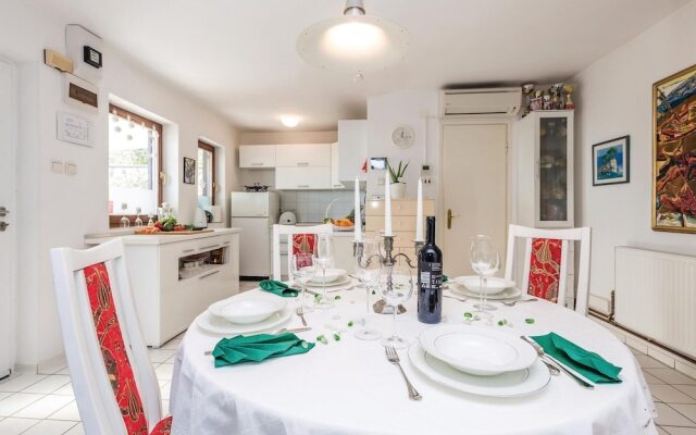 Awesome Home in Veprinac With Wifi and 1 Bedrooms