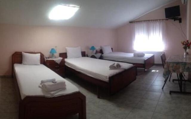 Aktaion Hotel