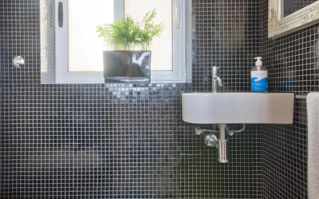 Magnificent Seafront 2-bedroom Sliema penthouse