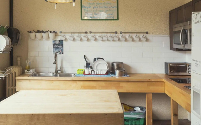 Cambie Hostel Gastown