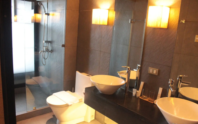 Soleste Suites