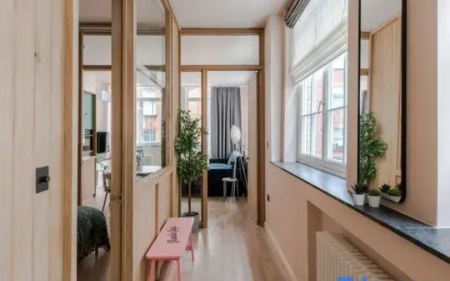 The Italian Collection - Soho - by Frankie