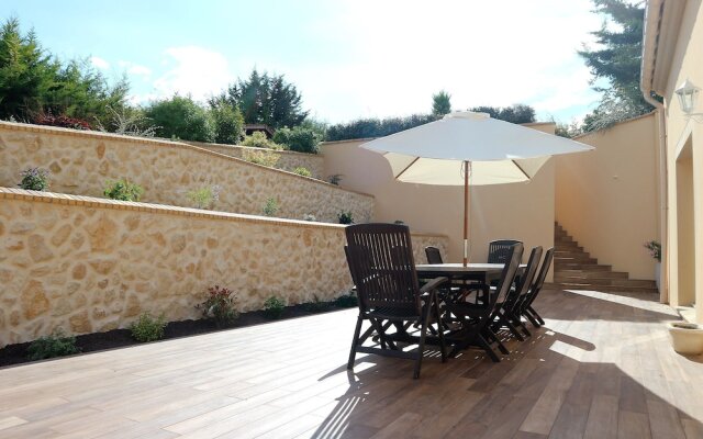 Maison avec piscine intérieure