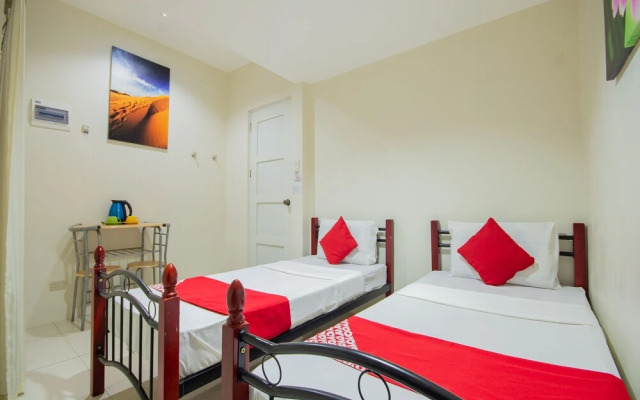 OYO 707 908 Salinas Suites