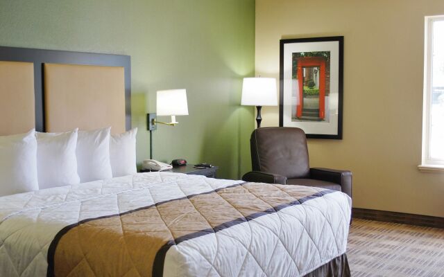 Extended Stay America Suites St Louis Westport Central