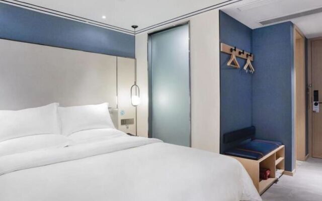 Vyluk Hotel Chongqing Light Rail Station