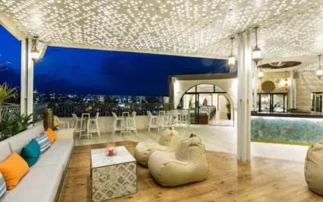 Ramada Olivie Nazareth