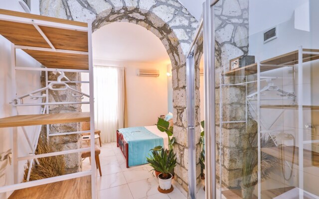 Alacati Aura