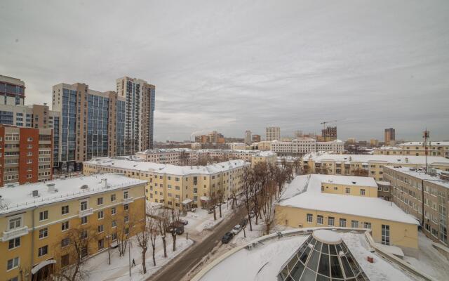 Европа Центр на переулке Красный 5 корпус 1