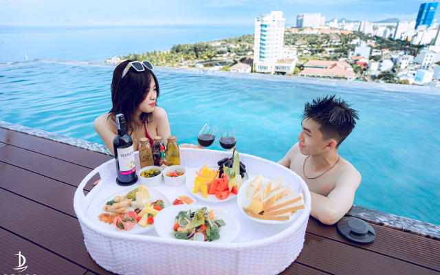 Draco Hotel & Suites