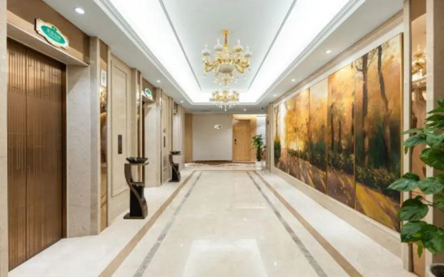 Vienna International Hotel (Wuhan Yangsi Port Yangtze River Bridge)