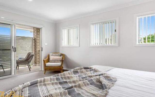 Pacific Paradise No.28 Anna Bay