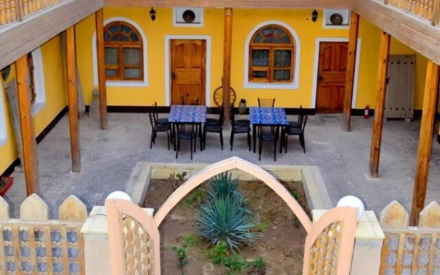 B&B Zafarbek