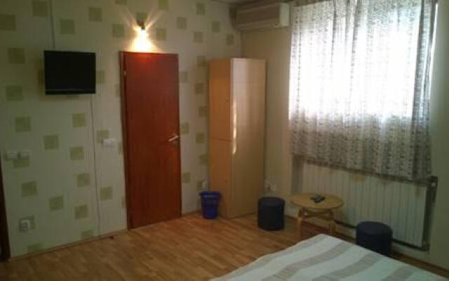 Hostel King