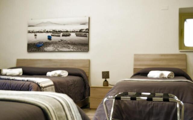 Vanzi Rooms