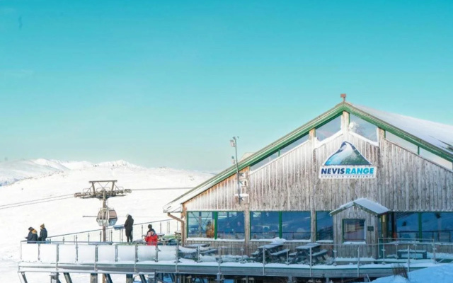 Base Camp Hotel Nevis Range