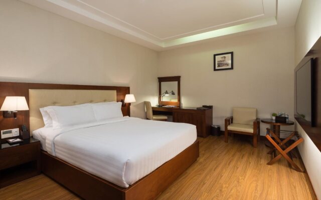 Nhat Ha L'Opera Hotel