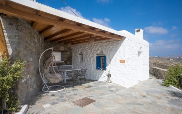 Gorgeous Rustic Cave wDreamy Shared Pool