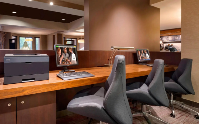 Courtyard by Marriott Akron Fairlawn
