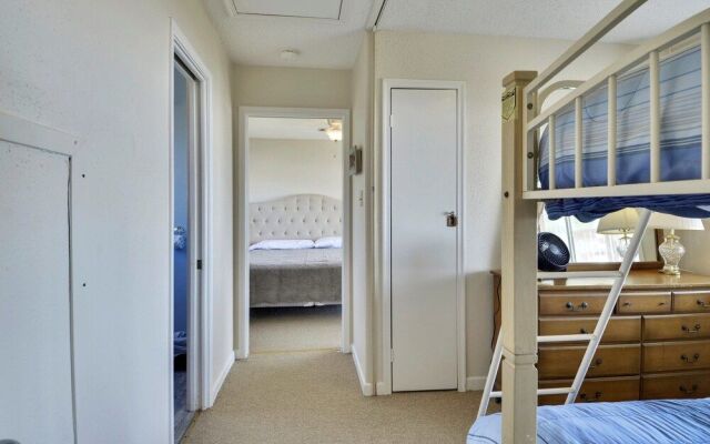 Beachfront Feel BFF 5 Br home by RedAwning