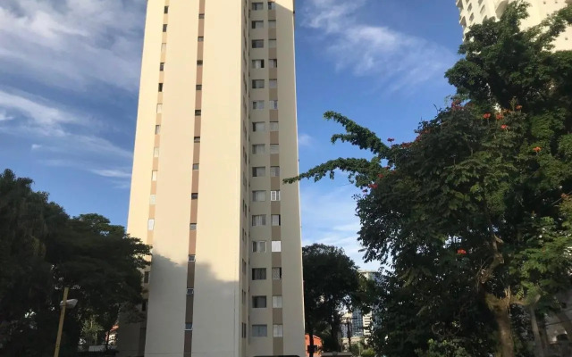 Studio 84b Morumbi (7 min. Hosp. Einstein)