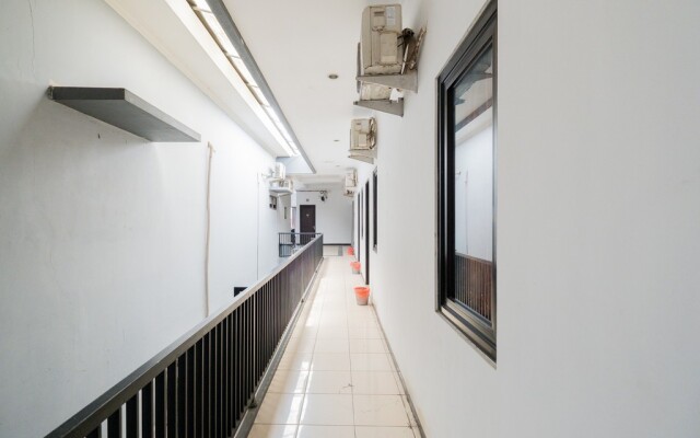 RedDoorz @ Nginden Surabaya