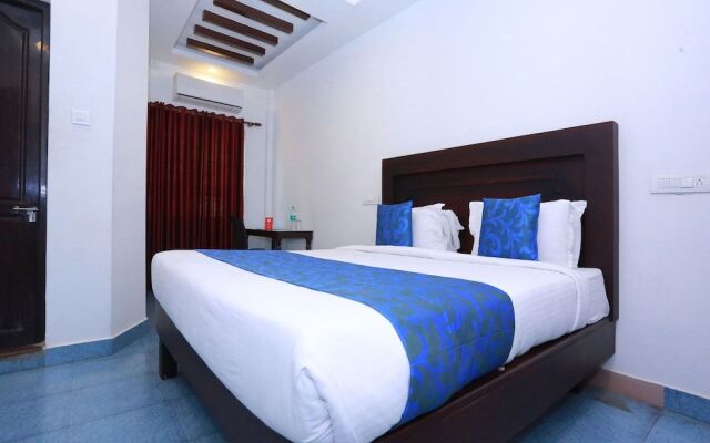 OYO 8964 Malabar Plaza Hotel