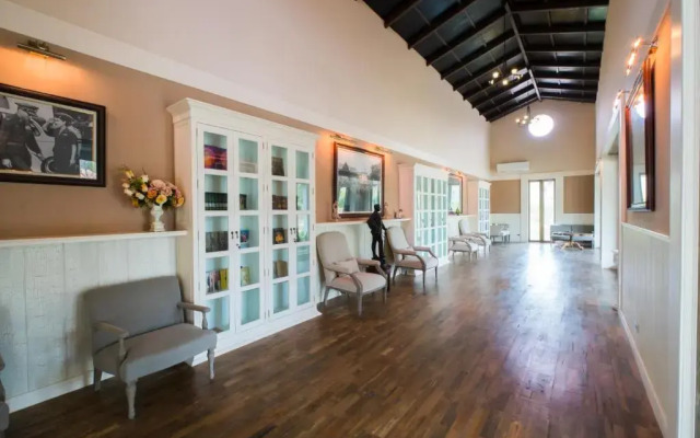 Mela Garden Retreat Cottage