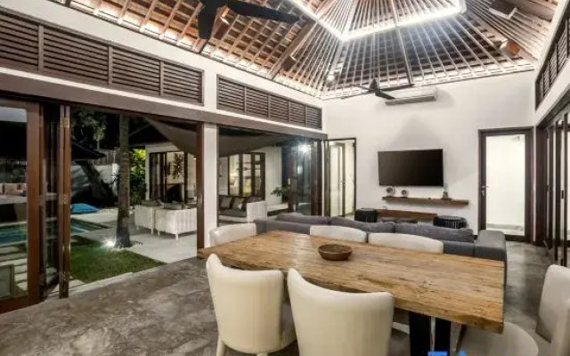 Villa Iris by BaliSuperHost