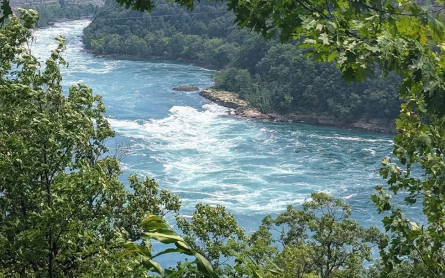 Niagara Creekside B&B