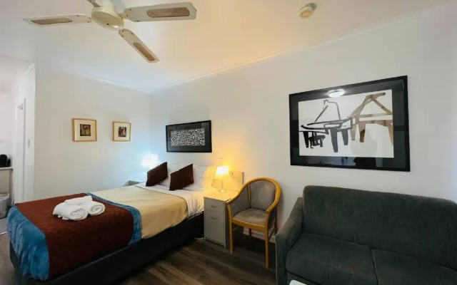 Unwind Glenelg Studio Apartment no 31