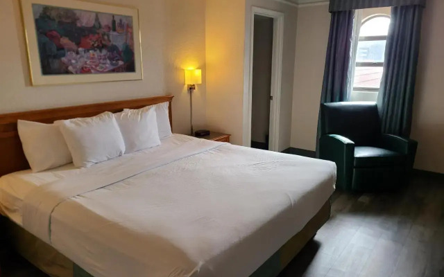 La Quinta Farmington #458