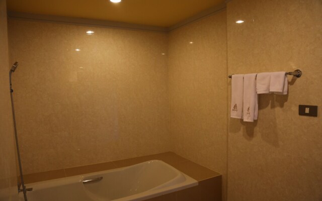 Scenxury Resort