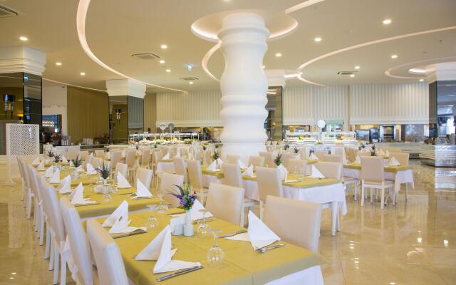 Water Side Resort & Spa