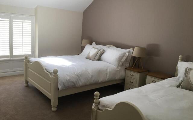 Riverside Suites Llangollen