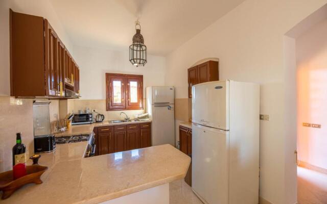 Charming Lagoon Villa Egyptian Style -Sabina 117